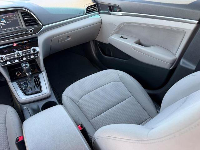 Used 2020 Hyundai Elantra SEL image 16