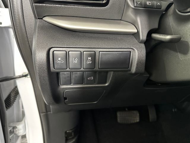 Used 2024 Mitsubishi Eclipse Cross SE image 19