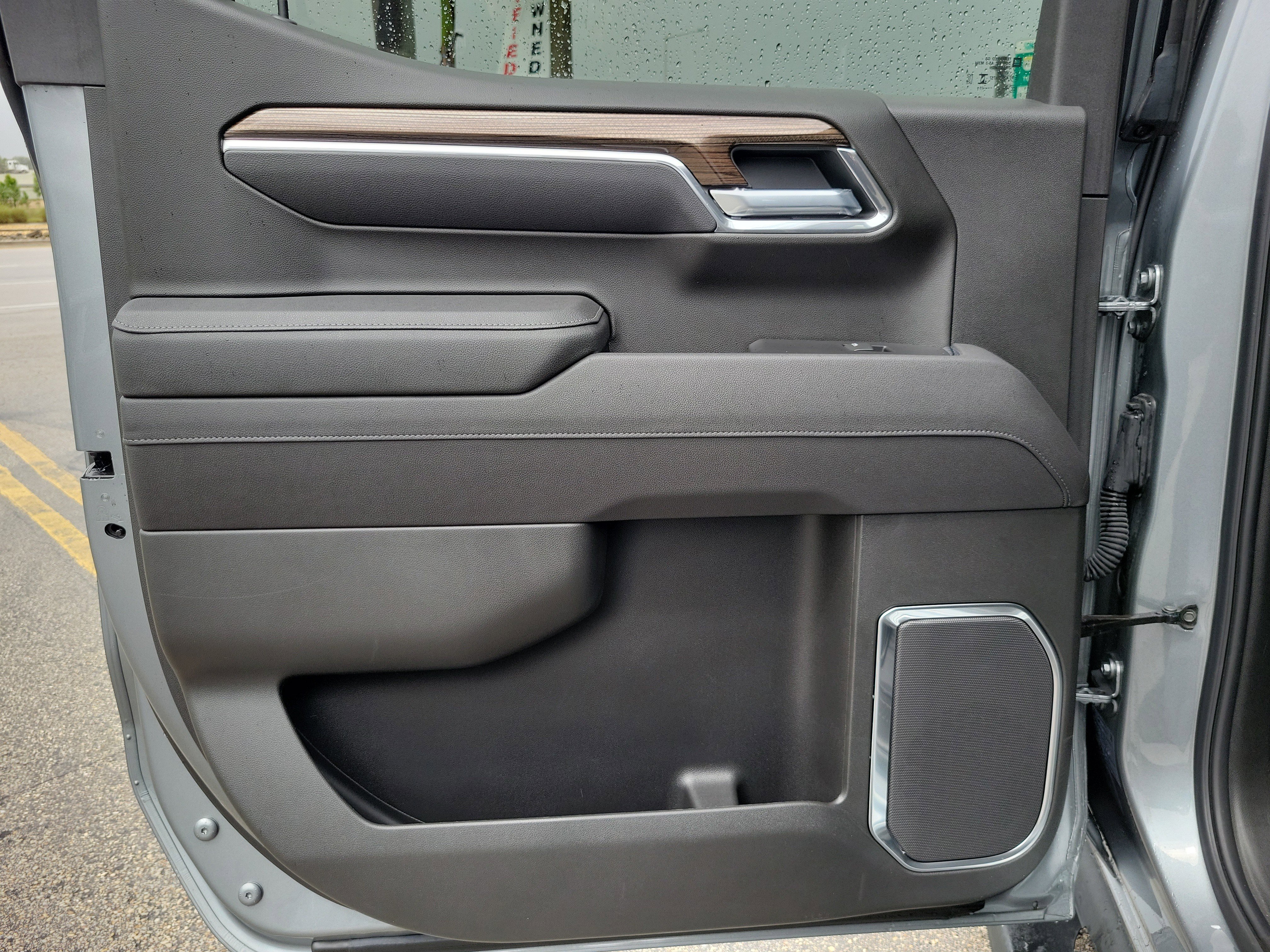 Used 2025 Chevrolet Silverado 1500 LT Trail Boss image 24