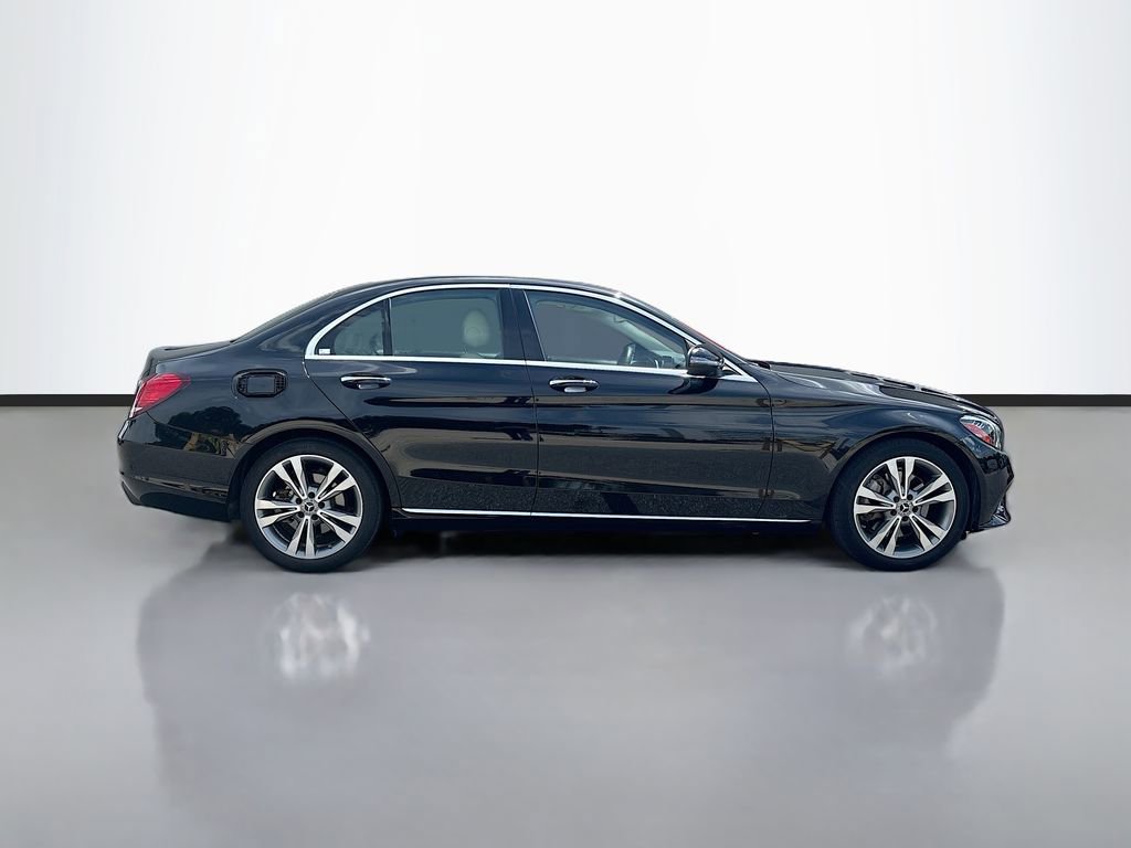 Used 2020 Mercedes-Benz C 300 Sedan image 2