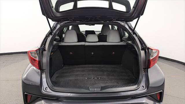 Used 2019 Toyota C-HR XLE image 18