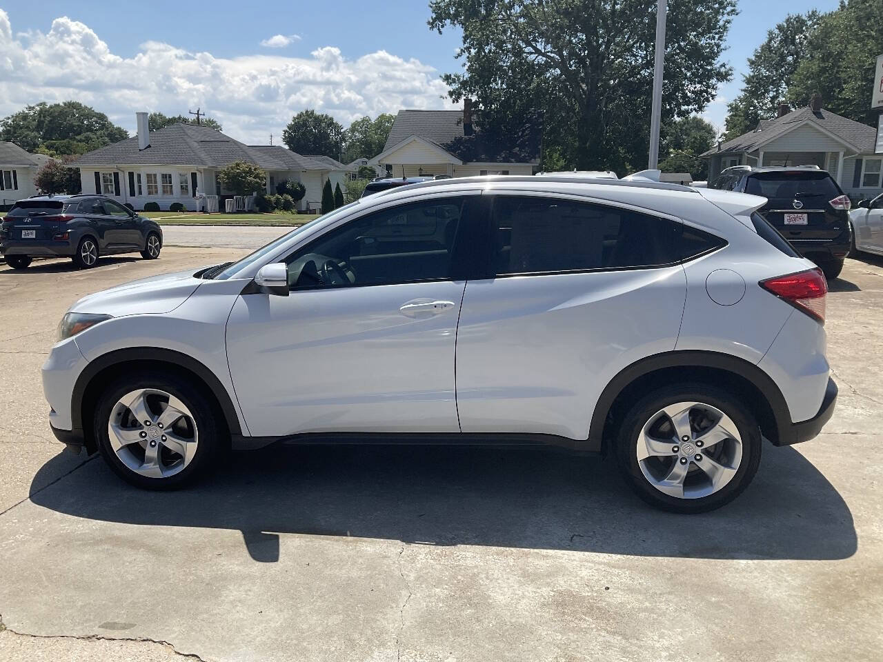Used 2016 Honda HR-V EX-L image 6