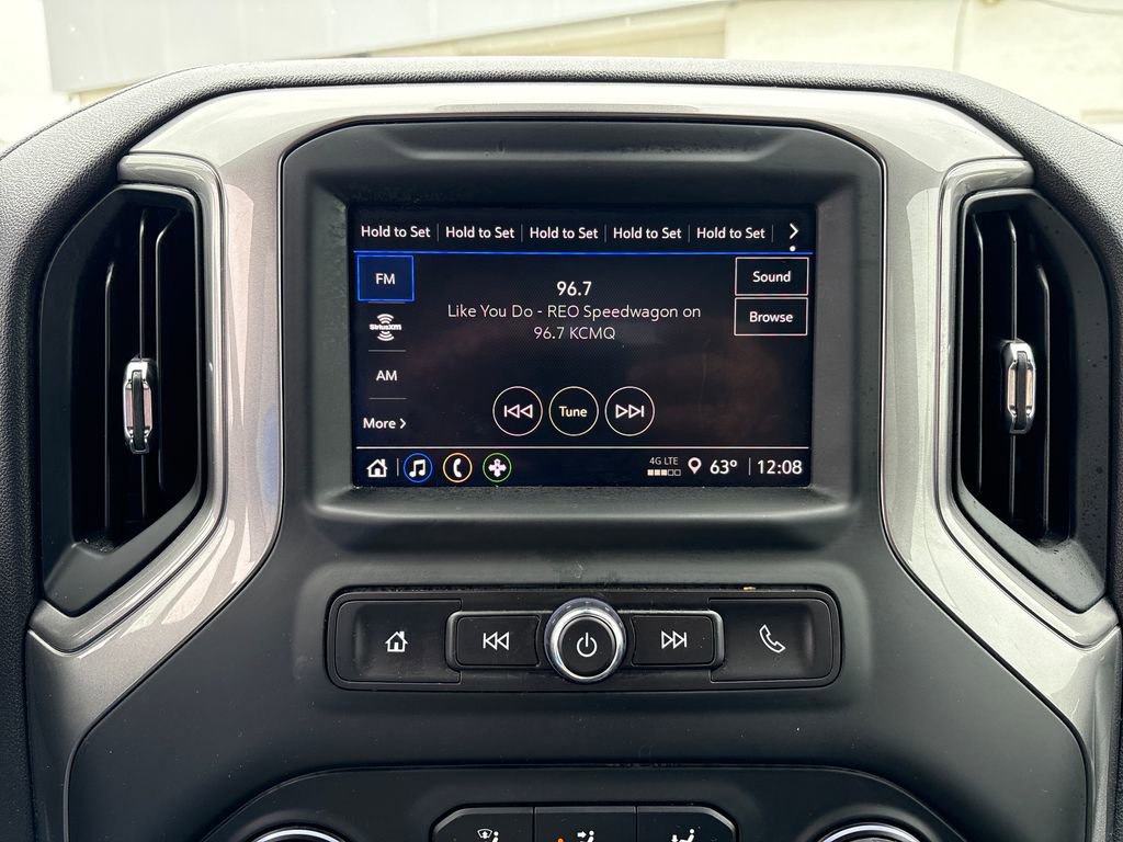 Used 2024 Chevrolet Silverado 1500 Custom Trail Boss w/ Turbomax Blackout Package AWD/4WD image 31