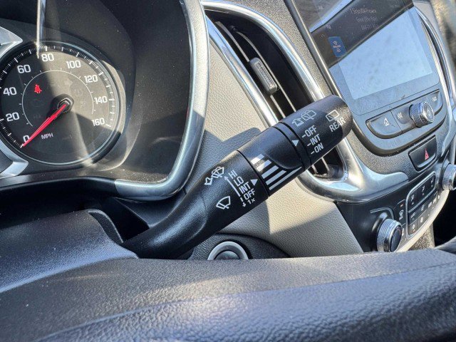 Used 2019 Chevrolet Equinox LT FWD image 27