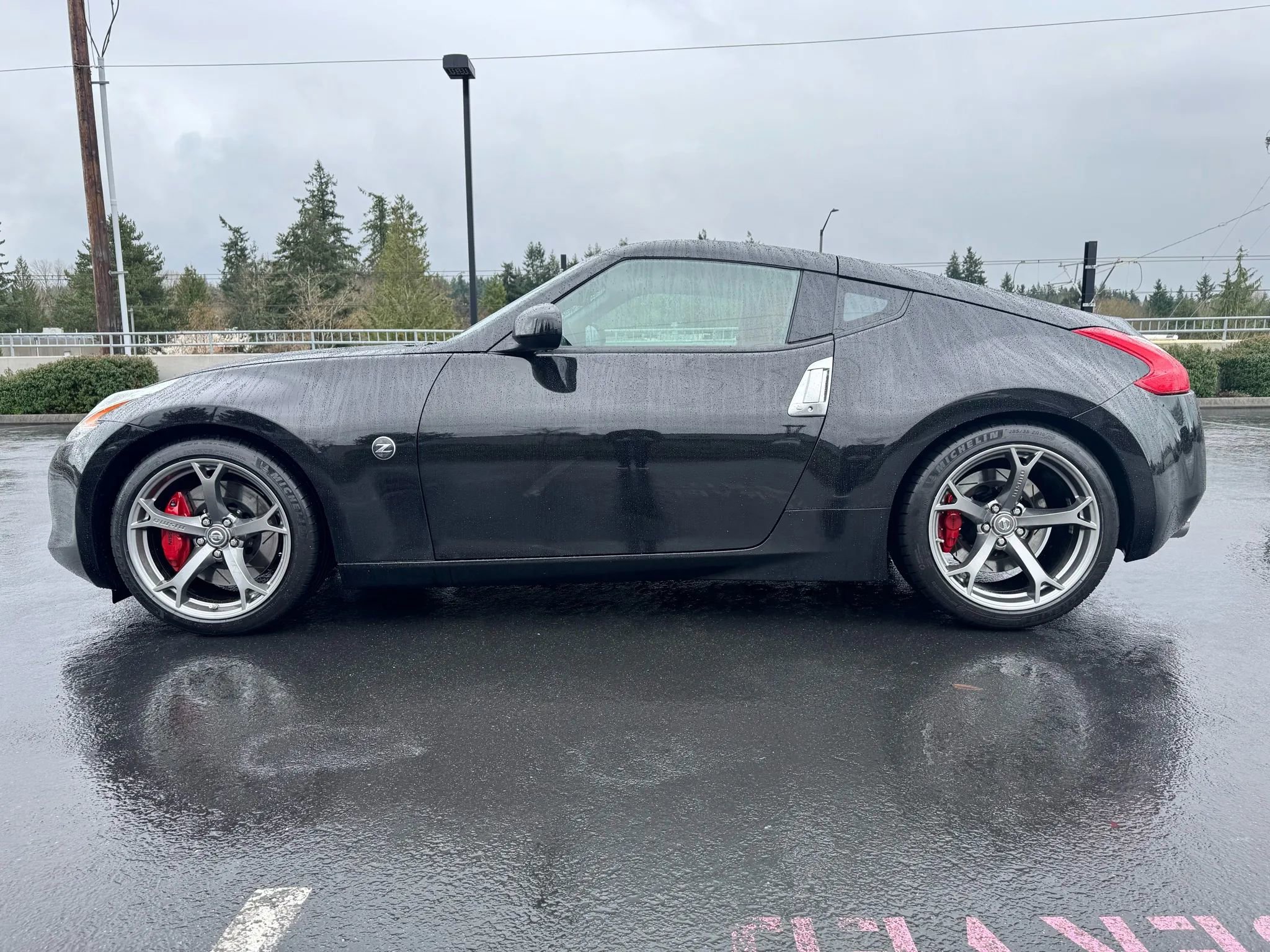 Used 2010 Nissan 370Z Touring image 6