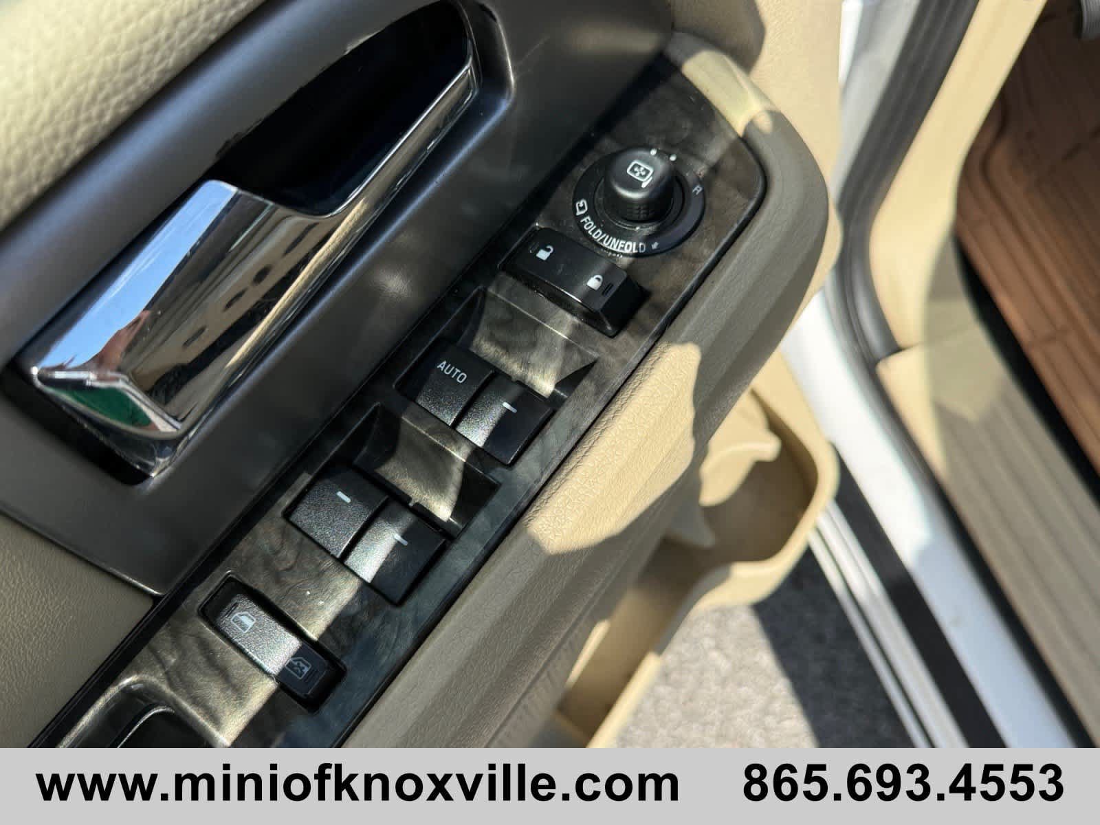 Used 2017 Ford Expedition EL Limited w/ Equipment Group 301A AWD/4WD image 15