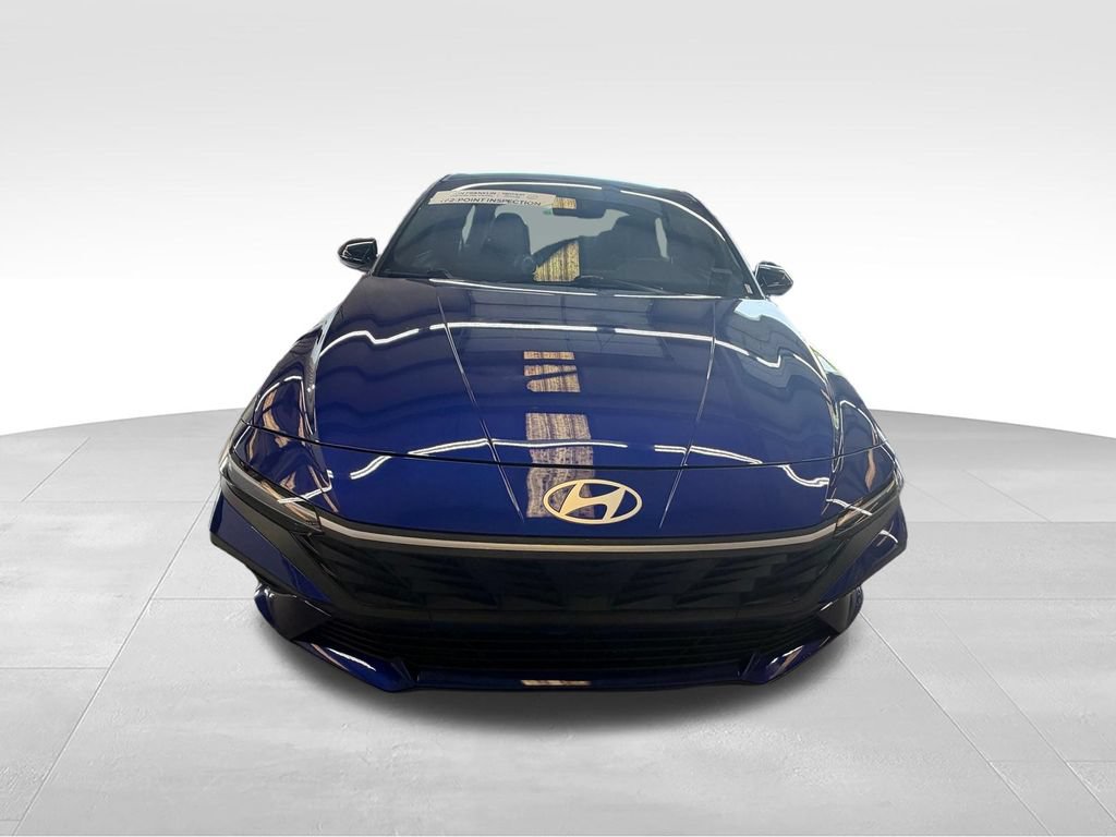Used 2025 Hyundai Elantra Sport FWD image 10
