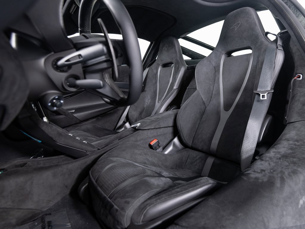 Used 2024 McLaren 750S image 32