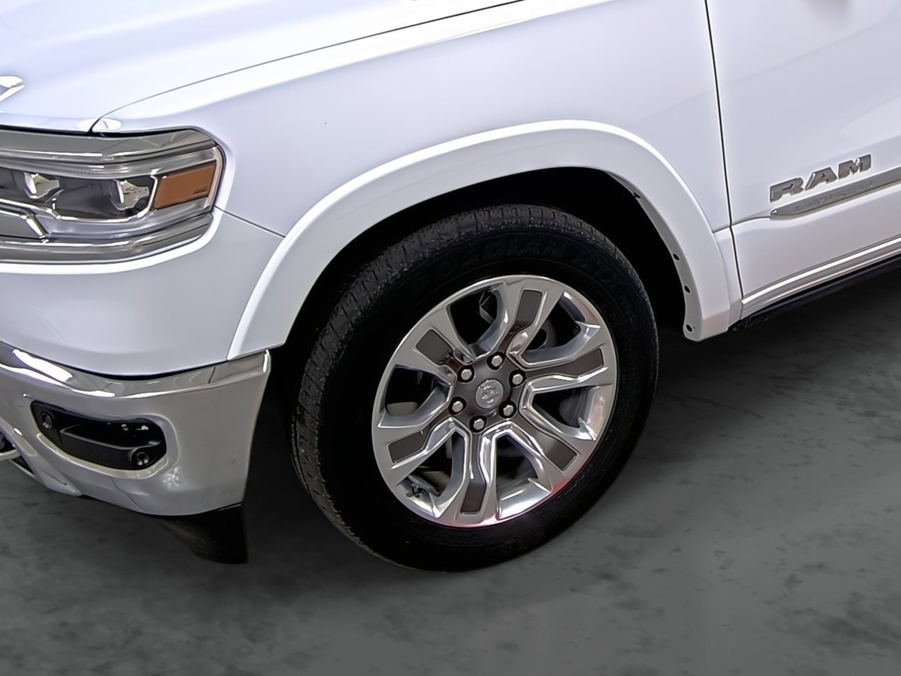 Used 2023 RAM 1500 Limited image 7