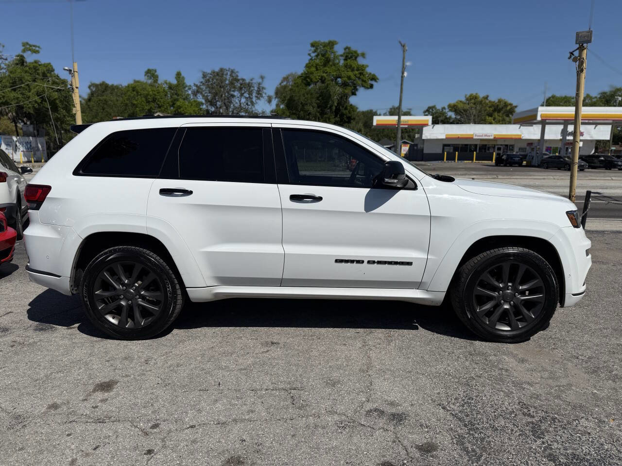 Used 2018 Jeep Grand Cherokee High Altitude AWD/4WD image 8