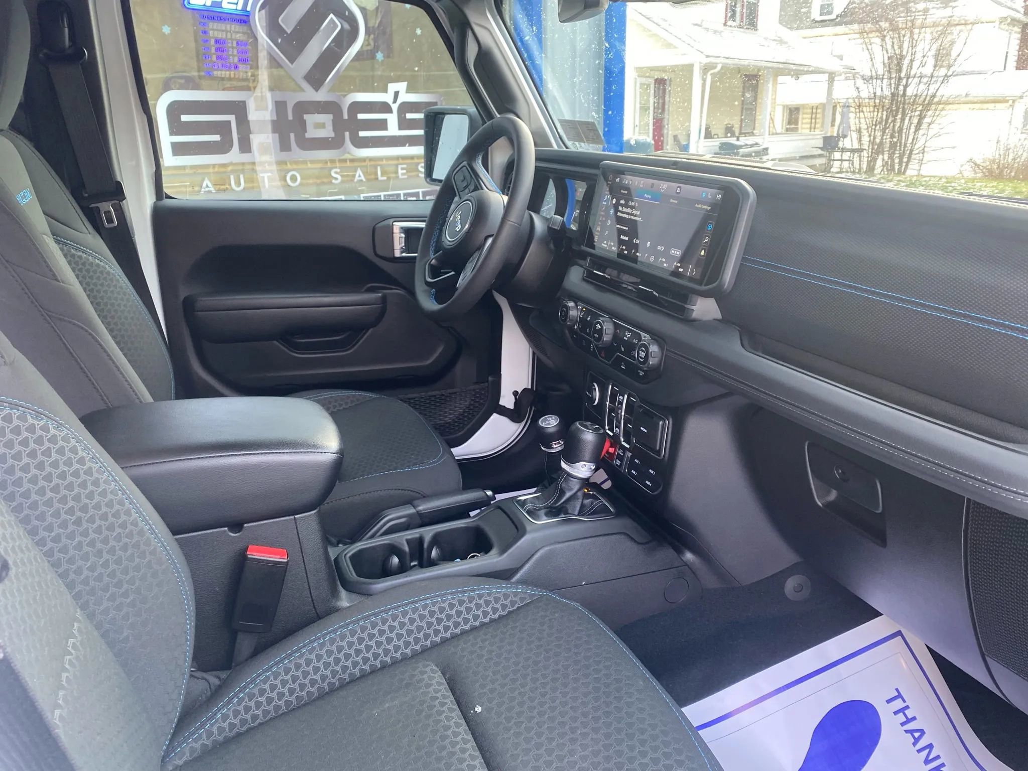 Used 2024 Jeep Wrangler Unlimited Rubicon 4xe w/ Technology Group image 4