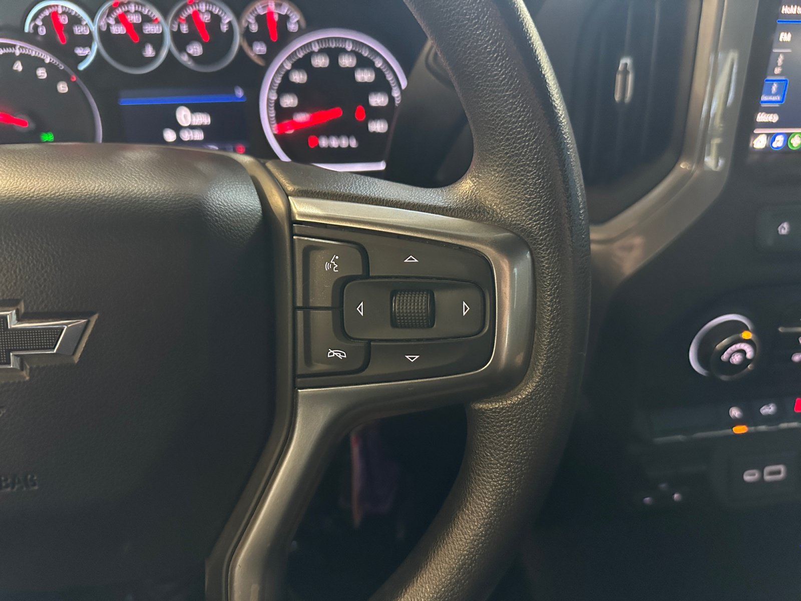 Used 2021 Chevrolet Silverado 1500 Custom Trail Boss w/ Midnight Edition AWD/4WD image 19