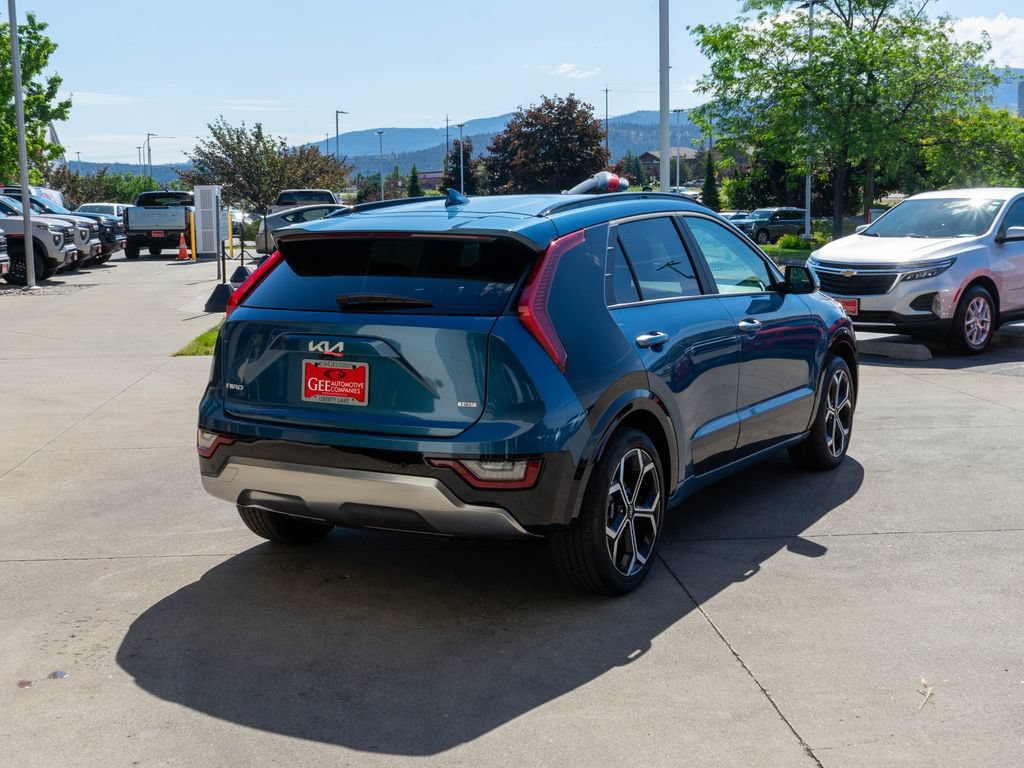New 2026 Kia Niro SX Touring FWD image 7