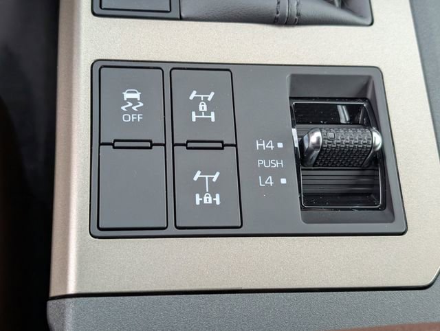 Used 2025 Toyota Land Cruiser w/ Premium Package image 20