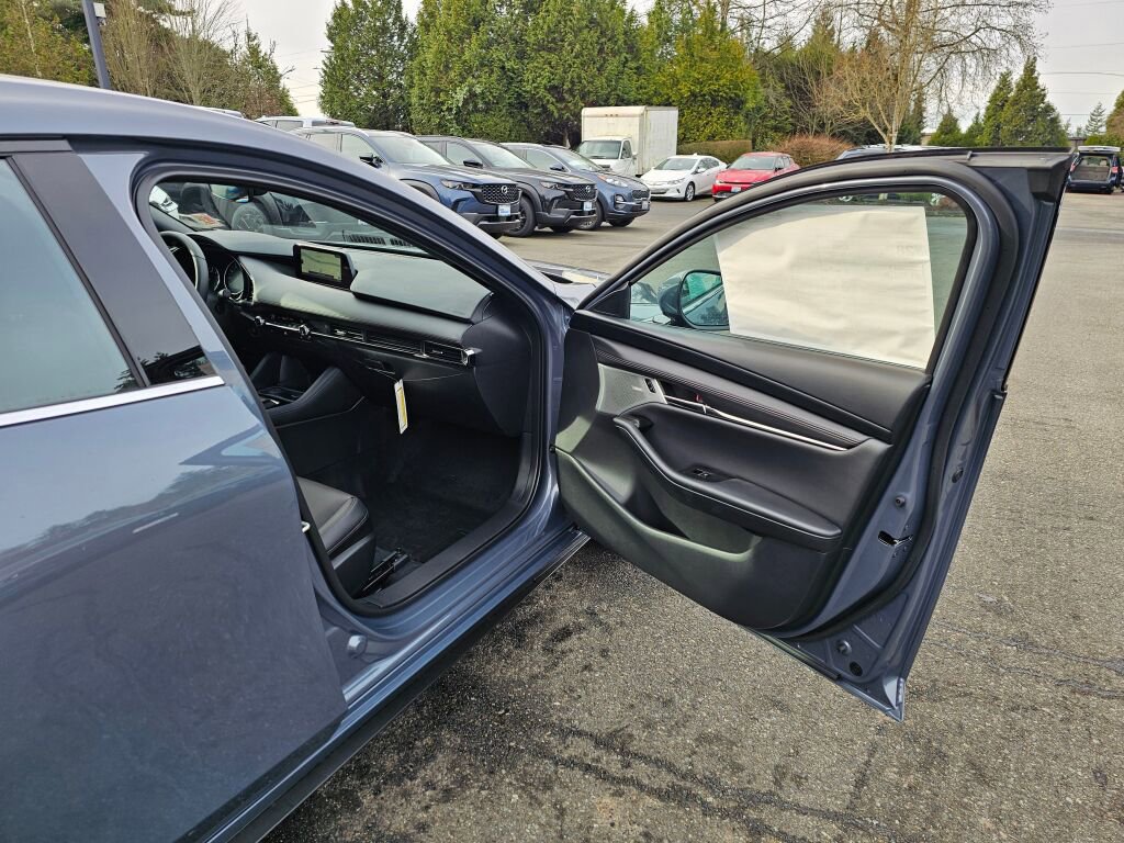 New 2026 MAZDA MAZDA3 2.5 S Hatchback w/ Premium Pkg FWD image 29