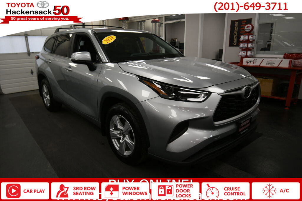 Used 2023 Toyota Highlander L