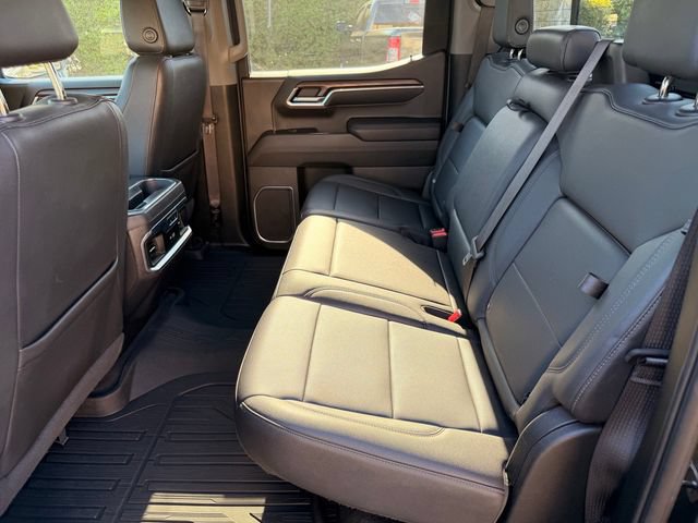 Used 2022 GMC Sierra 1500 SLT w/ SLT Premium Plus Package AWD/4WD image 7