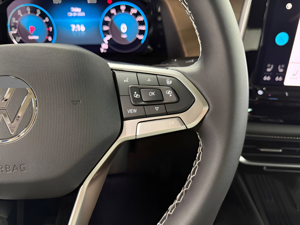 New 2026 Volkswagen Atlas SE image 14