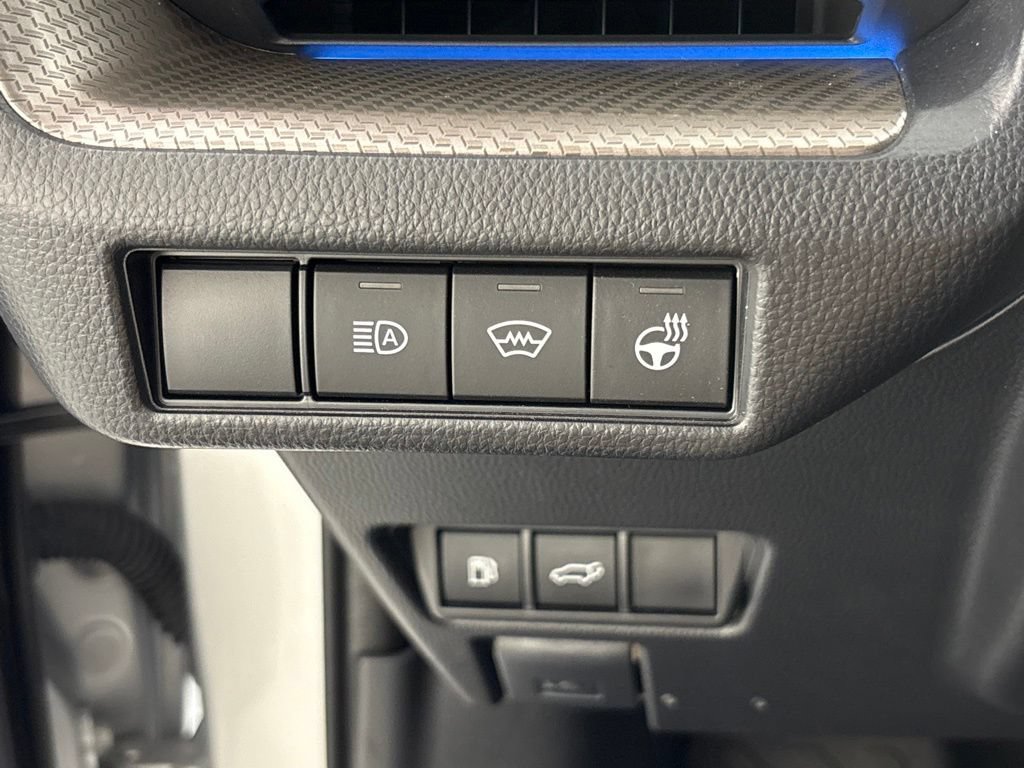 Used 2026 Toyota Prius Limited AWD/4WD image 32