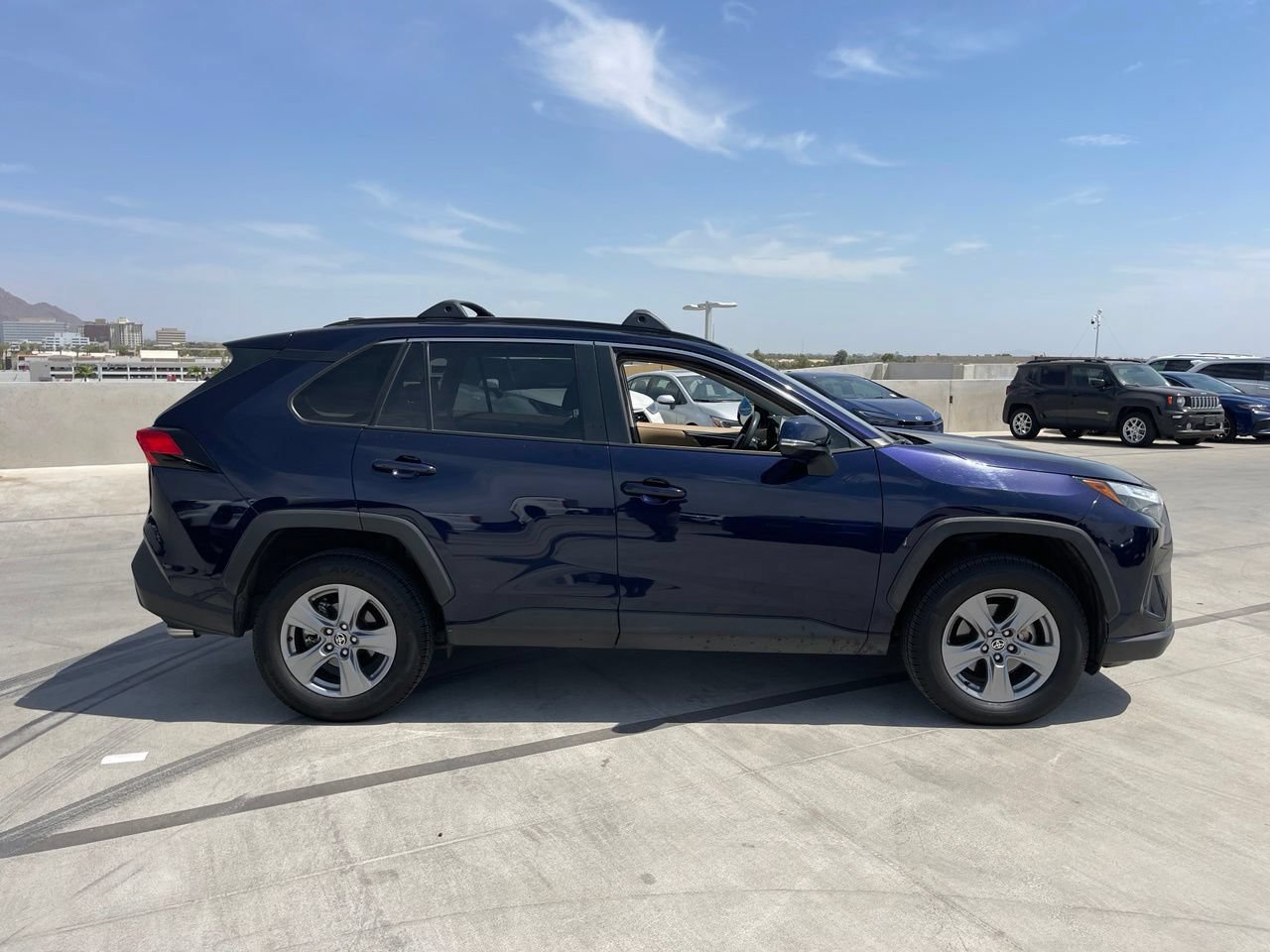 Used 2023 Toyota RAV4 XLE w/ Convenience Package FWD image 3