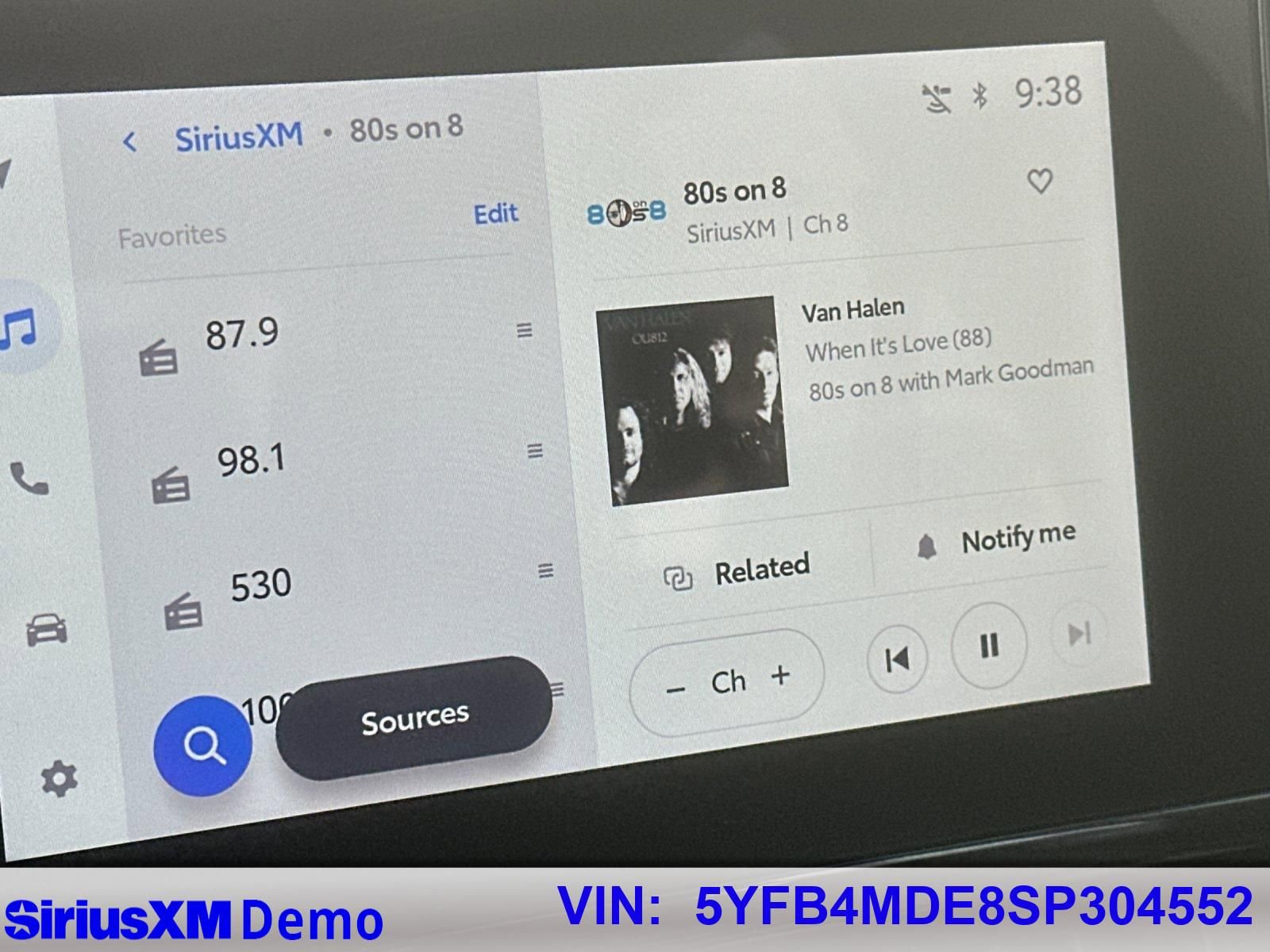 Used 2025 Toyota Corolla LE image 26