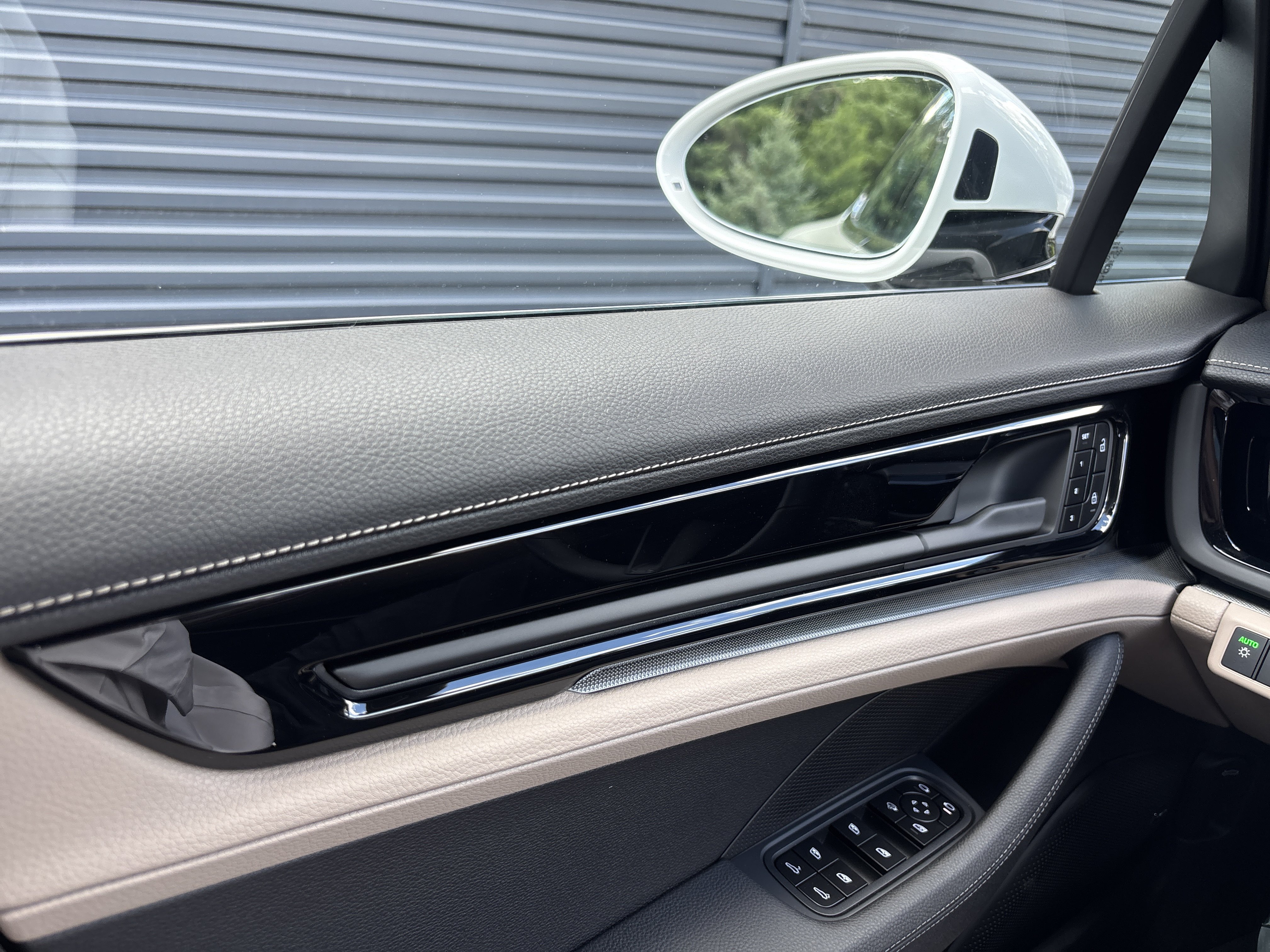New 2026 Porsche Panamera image 27
