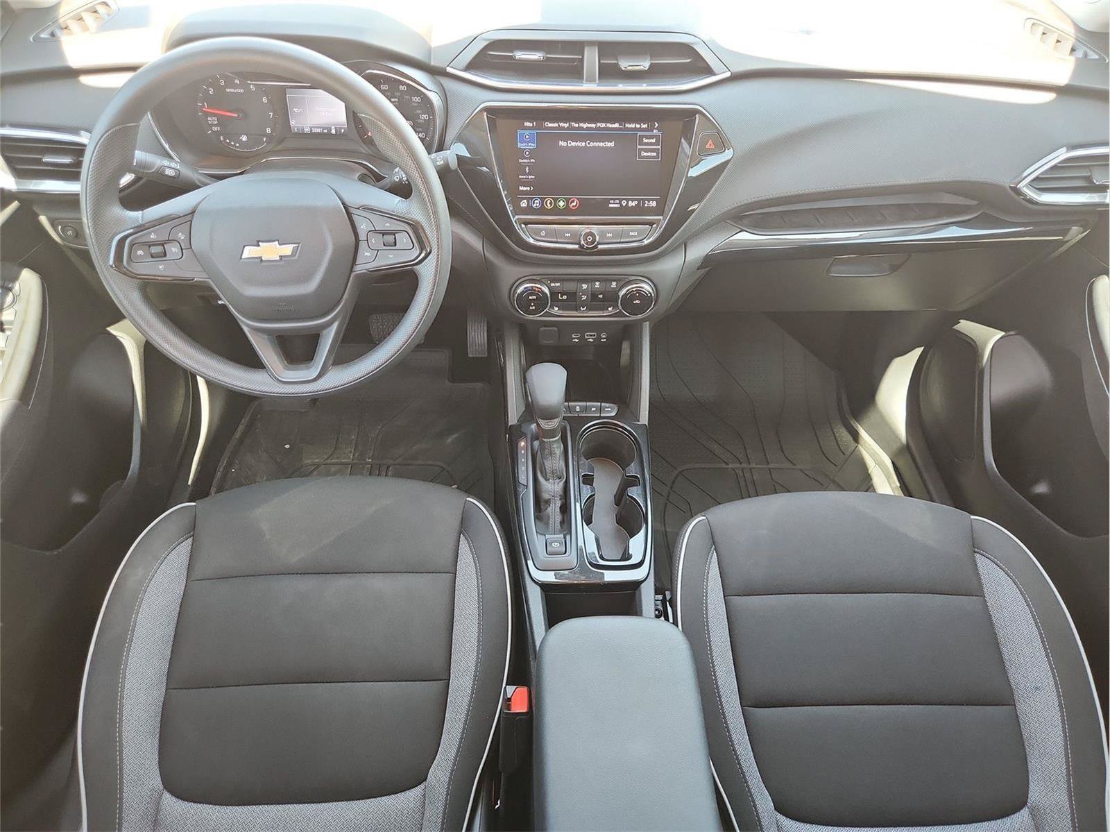 Used 2023 Chevrolet TrailBlazer LT w/ Convenience Package AWD/4WD image 19