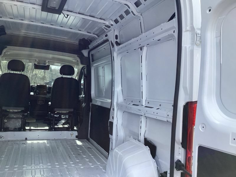 New 2026 RAM ProMaster 2500 w/ Convenience Group FWD image 15