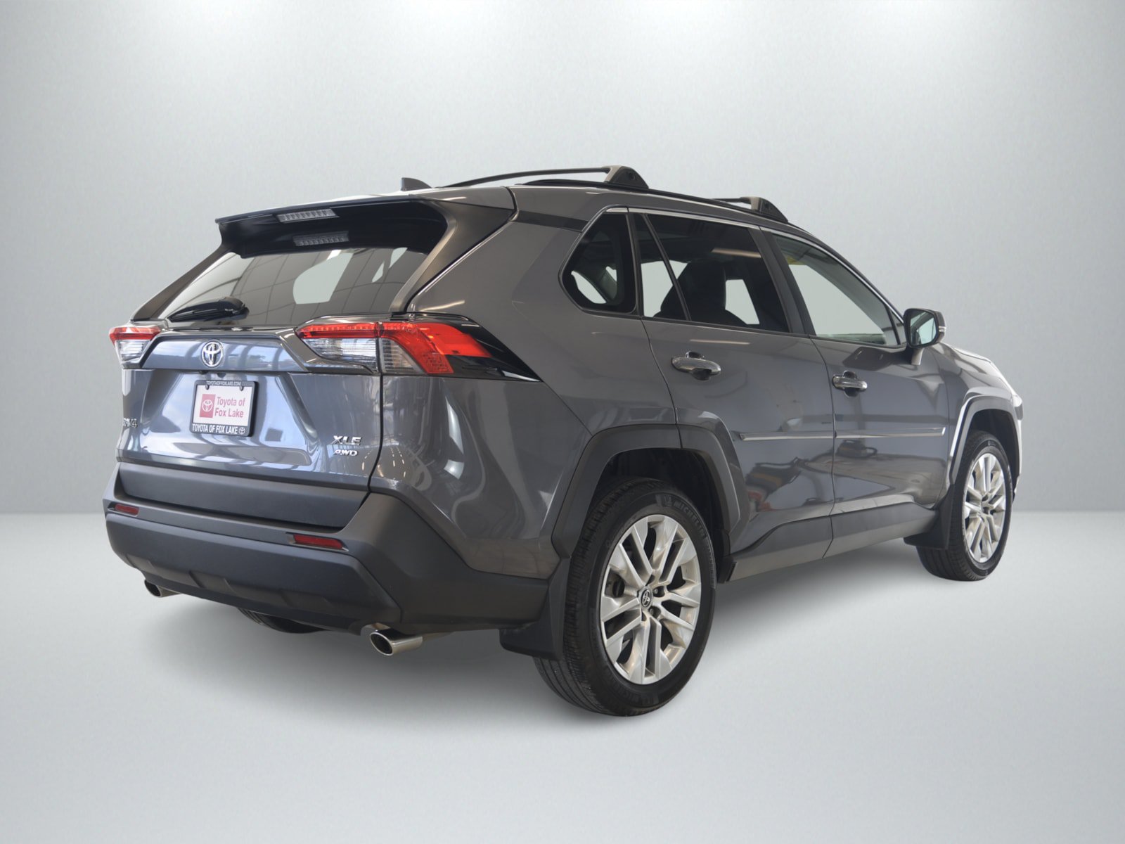Used 2024 Toyota RAV4 XLE Premium w/ Weather Package AWD/4WD image 5