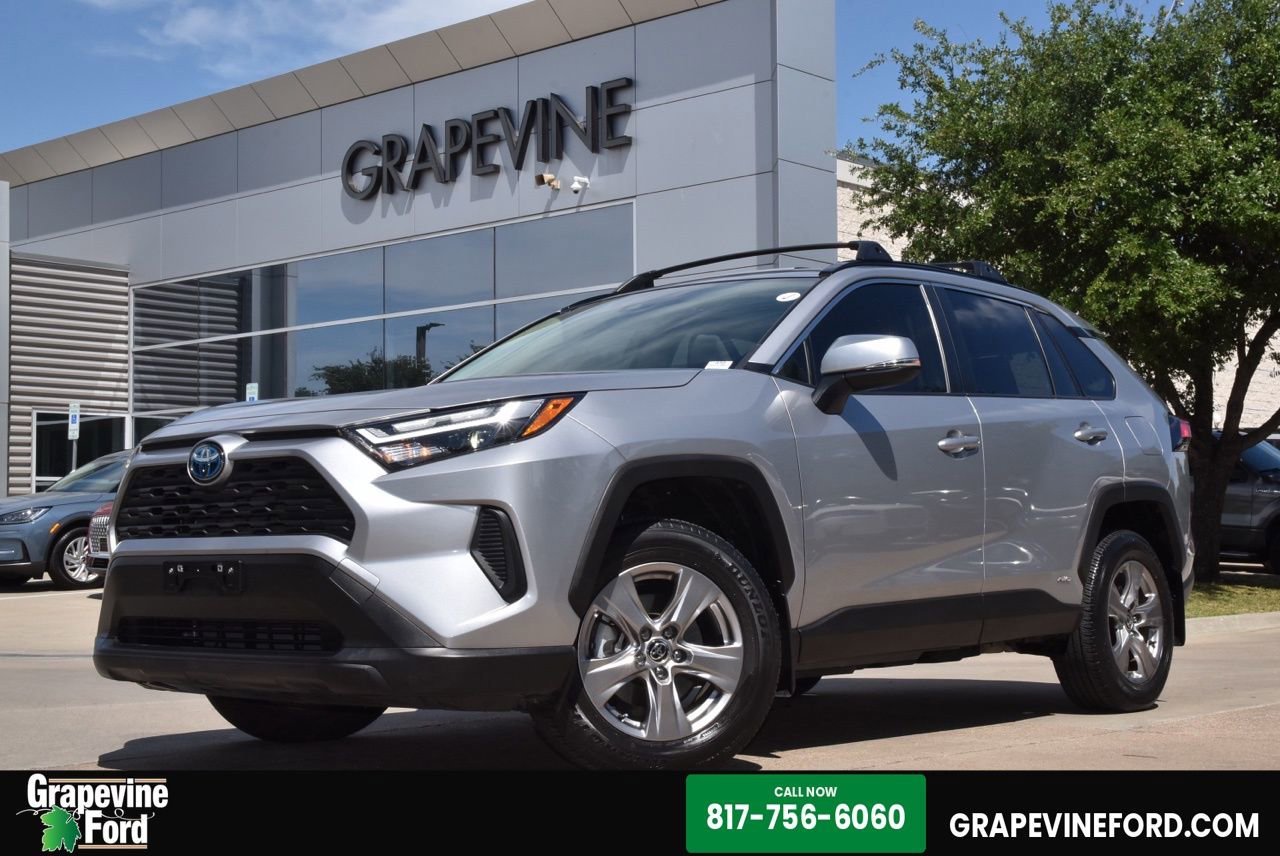 Used 2023 Toyota RAV4 XLE w/ Convenience Package AWD/4WD image 1