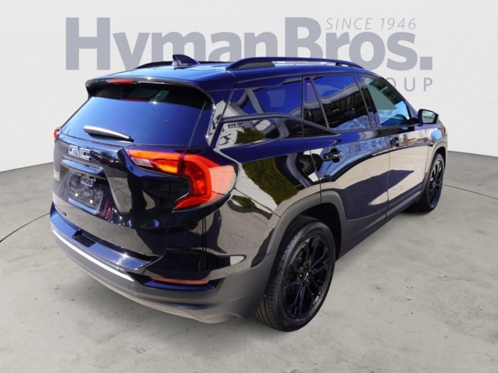 Used 2021 GMC Terrain SLT w/ Infotainment Package II image 5