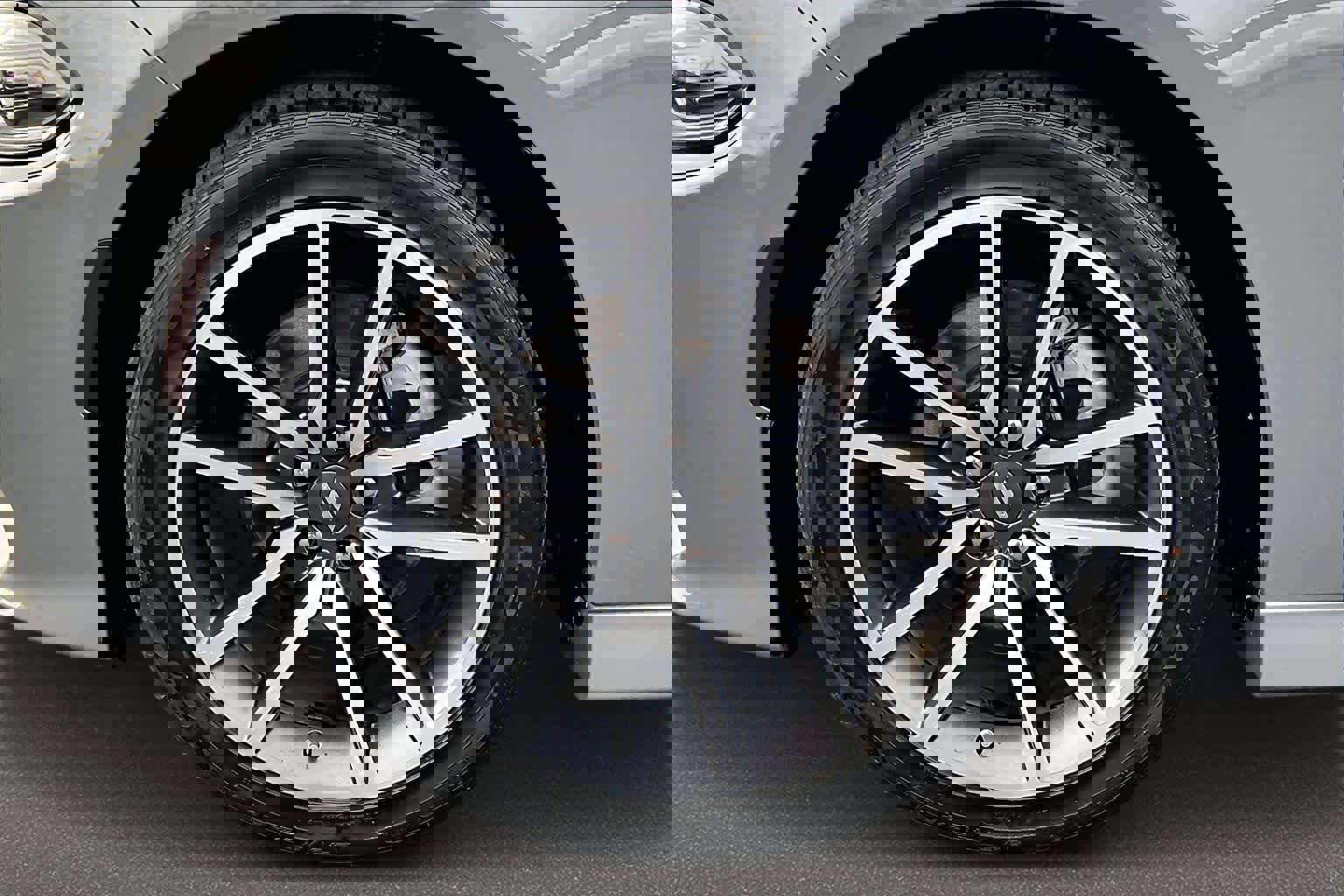 Used 2023 Dodge Charger R/T w/ Technology Group image 8