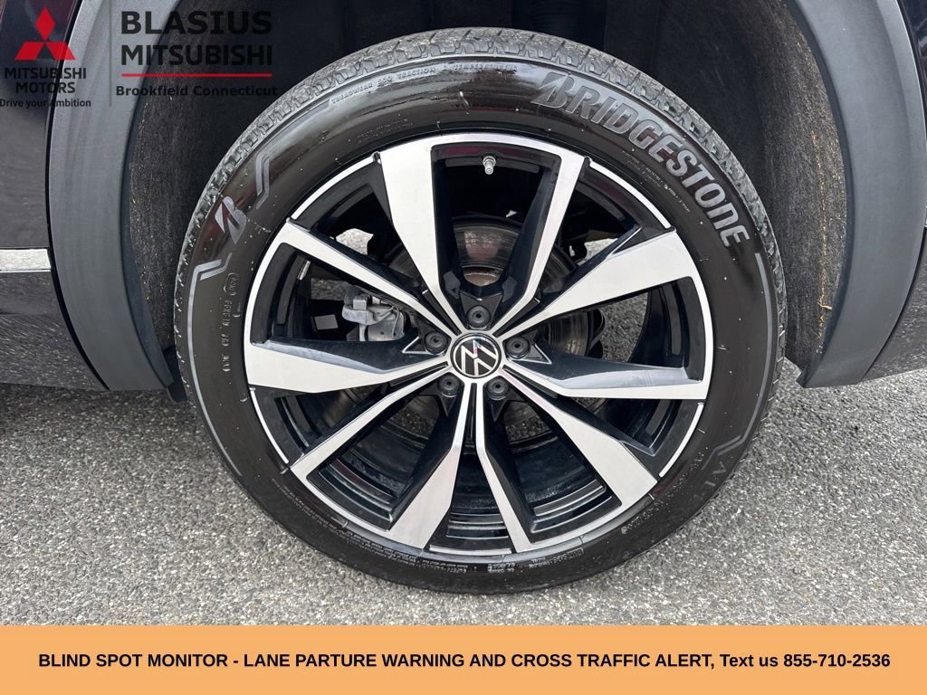 Used 2024 Volkswagen Atlas SEL Premium R-Line AWD/4WD image 19