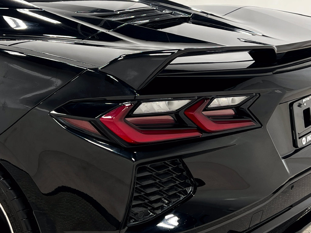Used 2021 Chevrolet Corvette Stingray Premium Conv w/ Z51 Performance Package RWD image 34