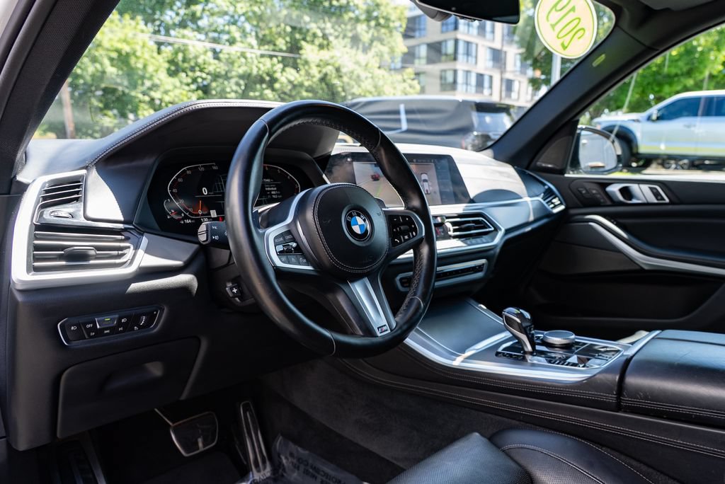Used 2019 BMW X5 xDrive50i w/ M Sport Package AWD/4WD image 23