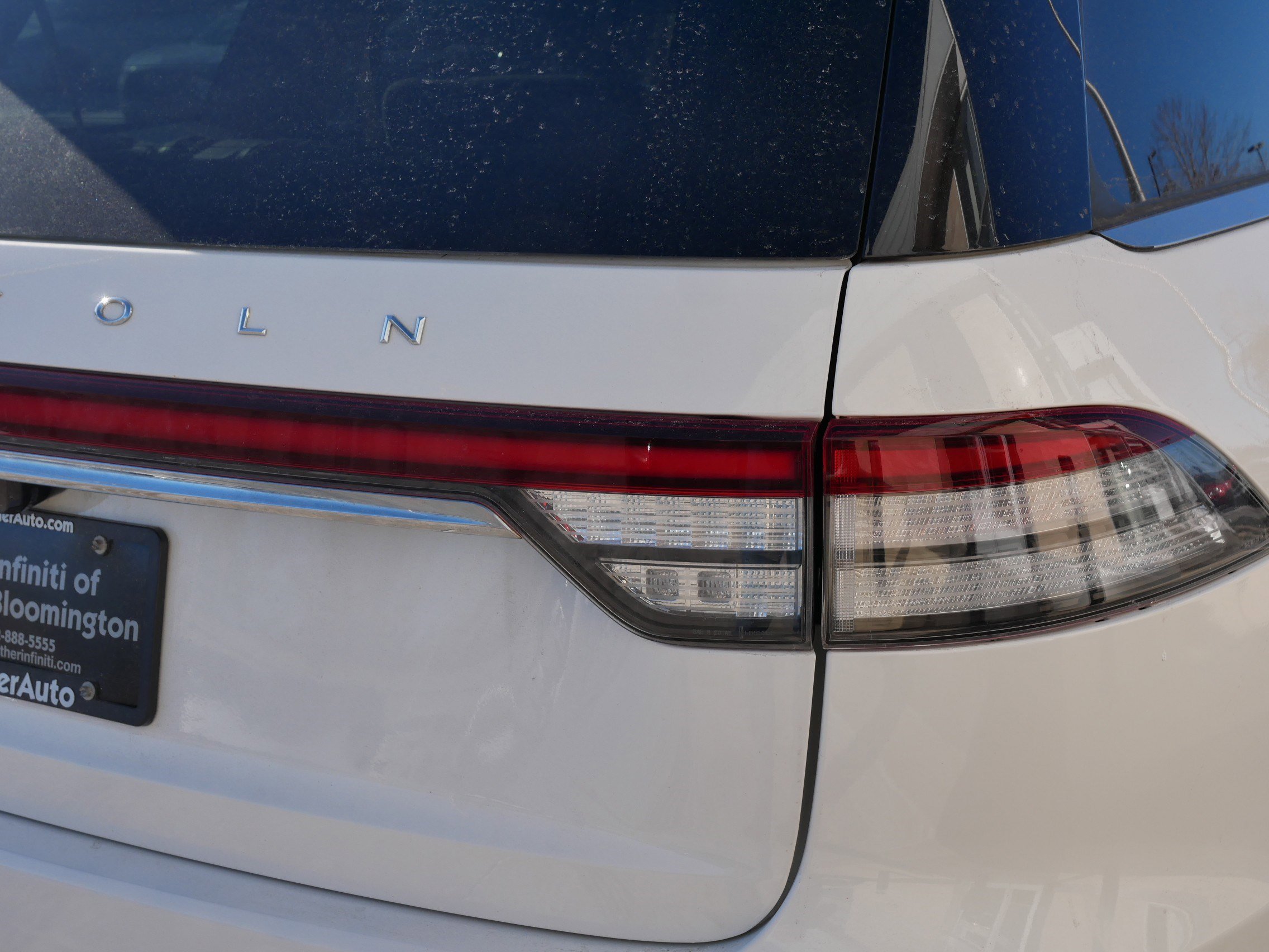 Used 2022 Lincoln Aviator Reserve w/ Equipment Group 201A AWD/4WD image 17
