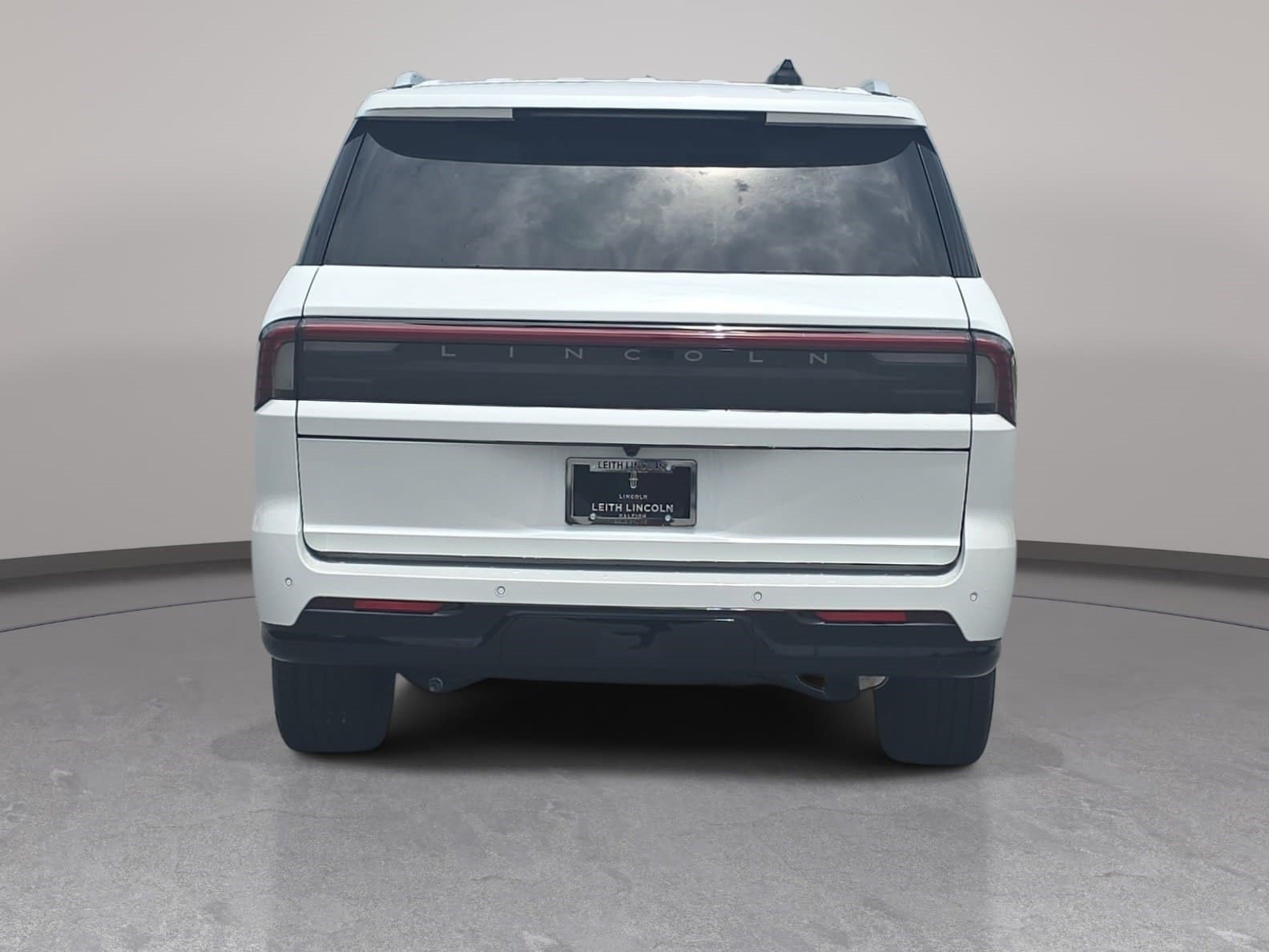 New 2027 Lincoln Navigator L Reserve AWD/4WD image 6