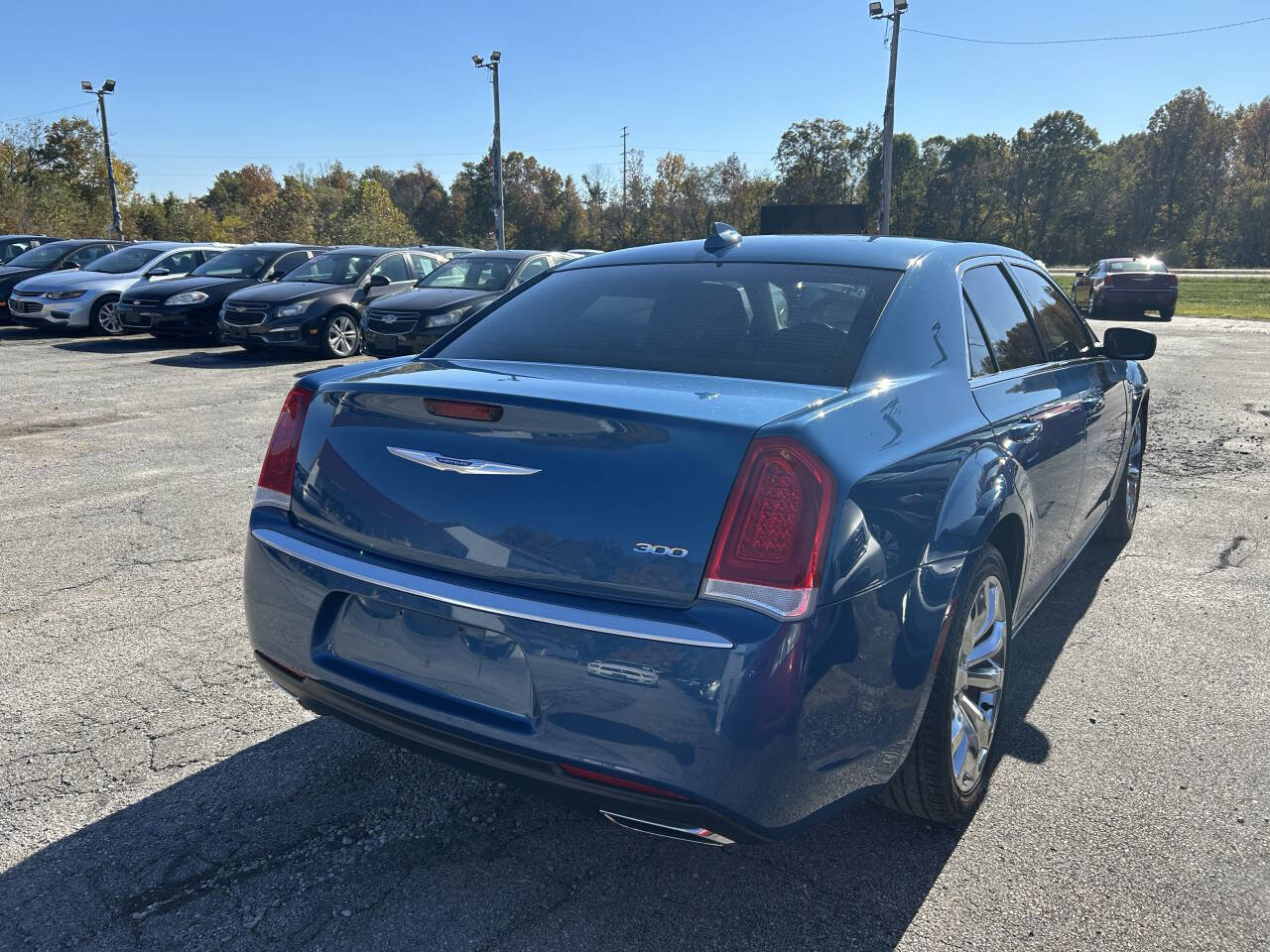 Used 2020 Chrysler 300 Touring w/ Chrome Appearance Package image 12