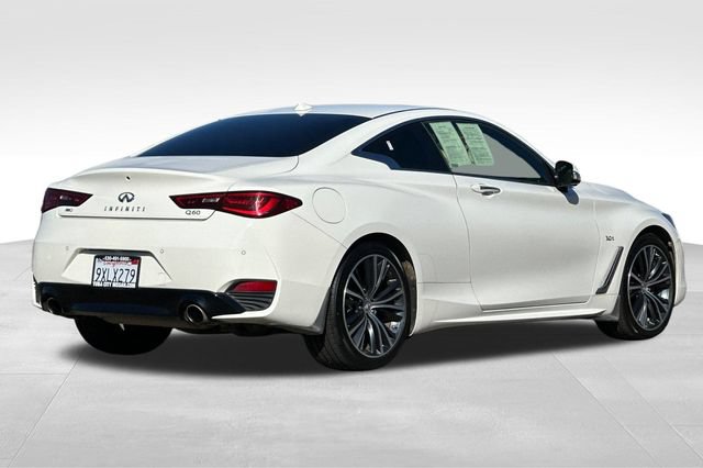 Used 2018 INFINITI Q60 3.0t Luxe w/ Sensory Package 3.0T Luxe AWD/4WD image 4