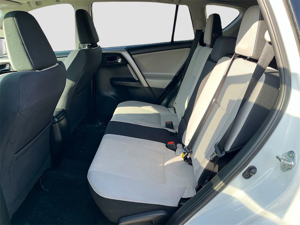 Used 2018 Toyota RAV4 Adventure image 25