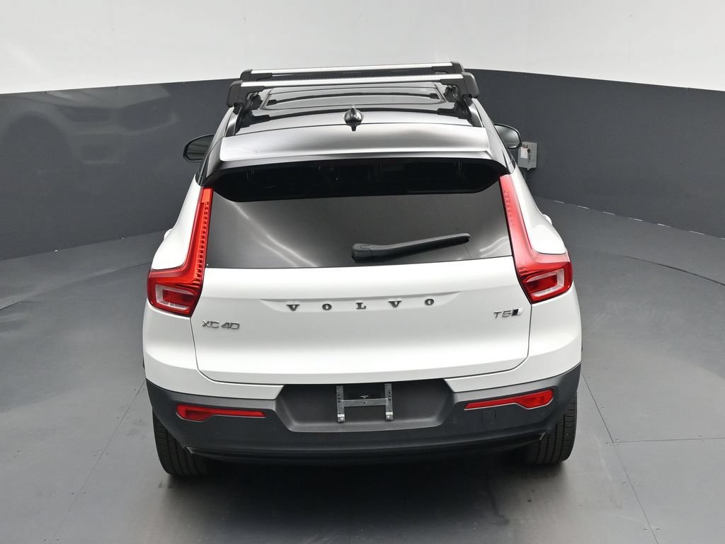Used 2022 Volvo XC40 T5 R-Design AWD/4WD image 23