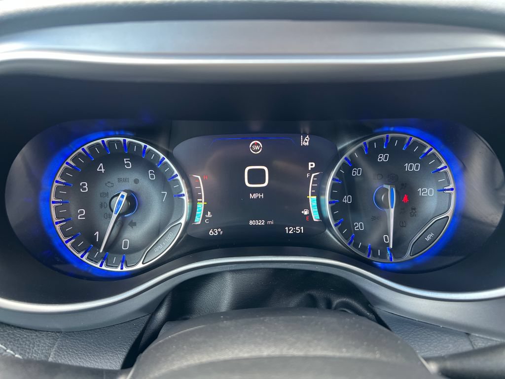 Used 2021 Chrysler Pacifica Touring-L w/ Premium & Safety Sphere Group AWD/4WD image 33