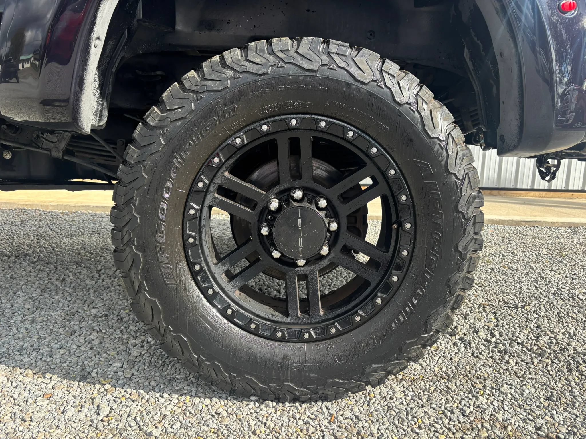 Used 2020 Ford F350 Lariat AWD/4WD image 2
