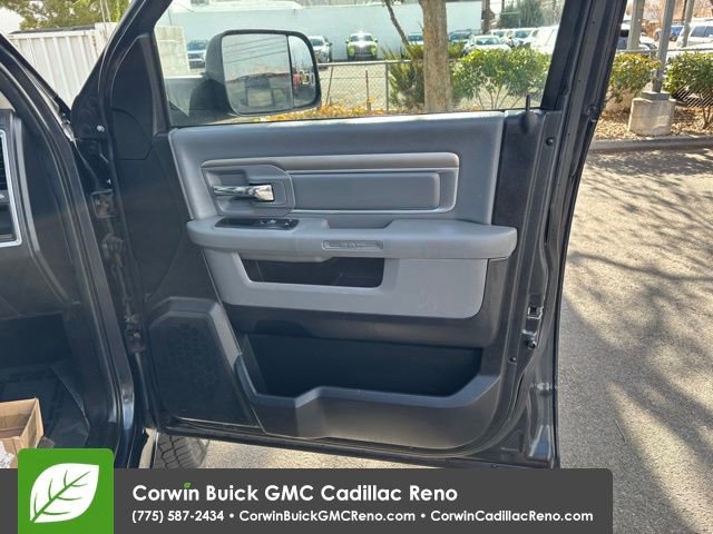 Used 2014 RAM 2500 SLT w/ Luxury Group image 28