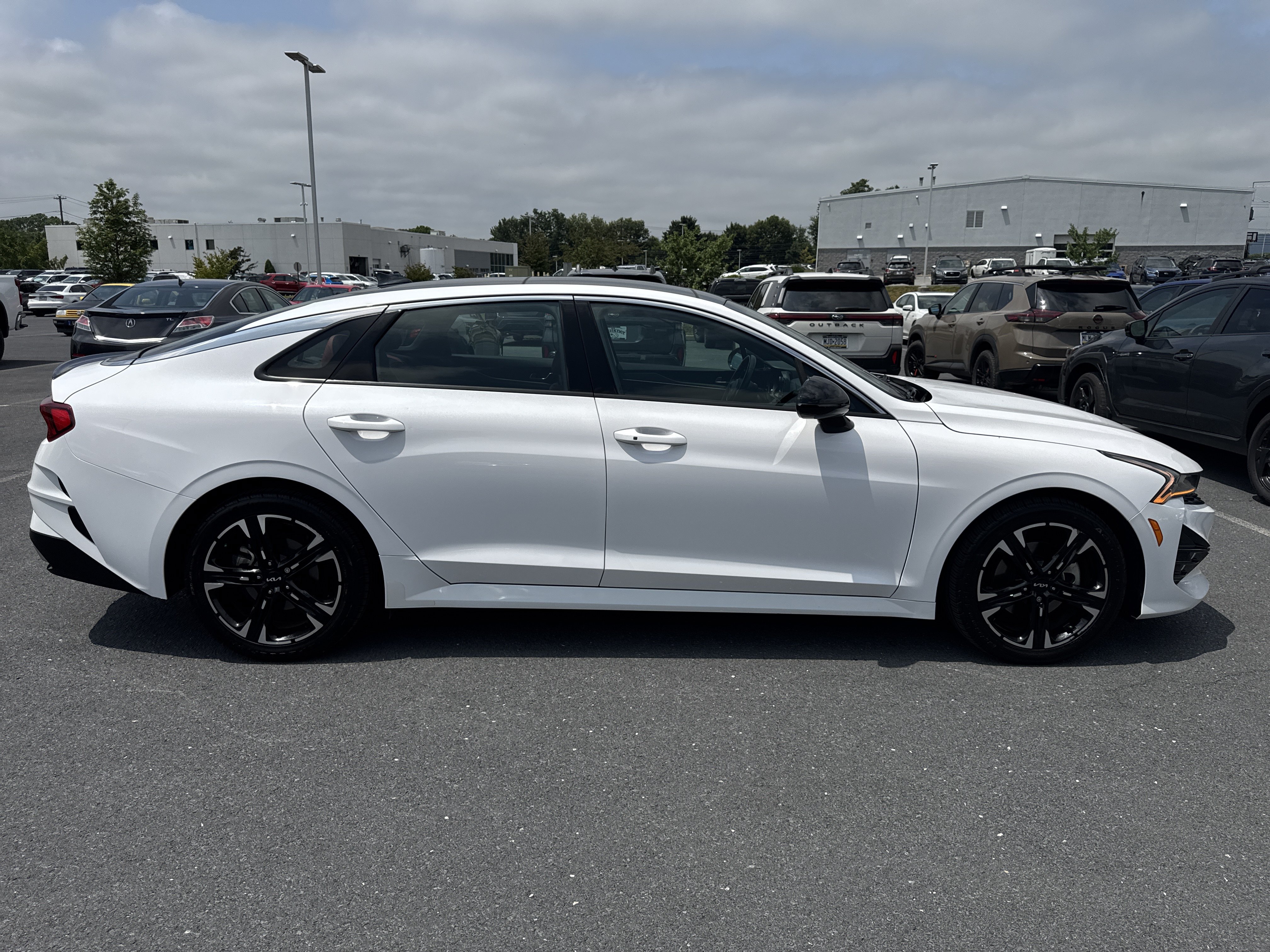 Used 2023 Kia K5 GT-Line AWD/4WD image 32