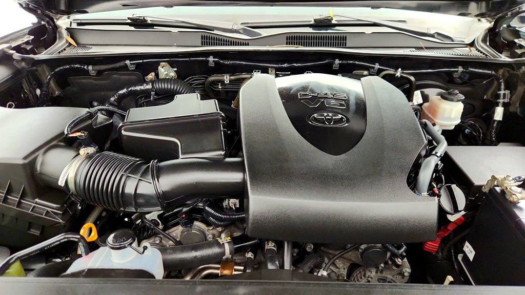 Used 2018 Toyota Tacoma SR5 image 26