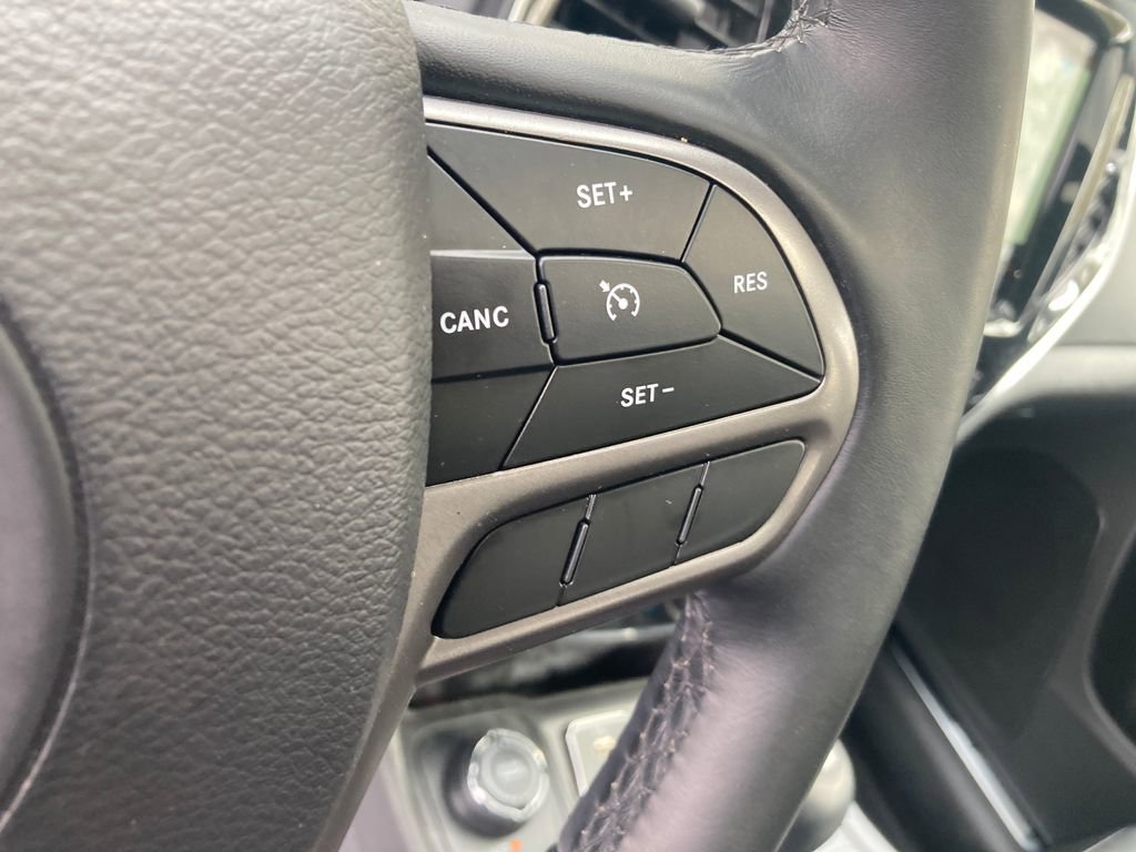 Used 2019 Jeep Cherokee Limited AWD/4WD image 43