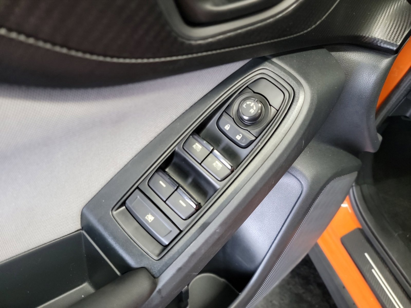 Used 2019 Subaru Crosstrek 2.0i Premium AWD/4WD image 14