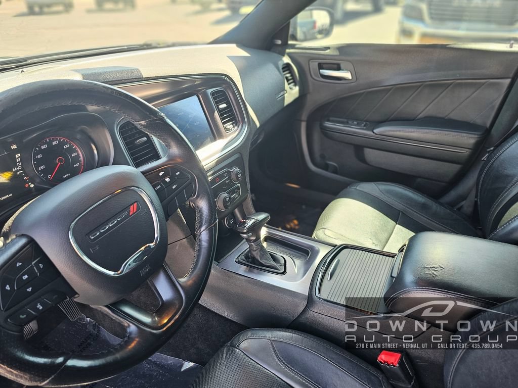 Used 2017 Dodge Charger SXT w/ AWD Plus Group image 16