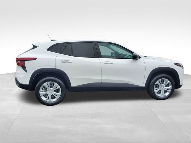 Certified 2024 Chevrolet Trax LS w/ Driver Confidence Package image 6